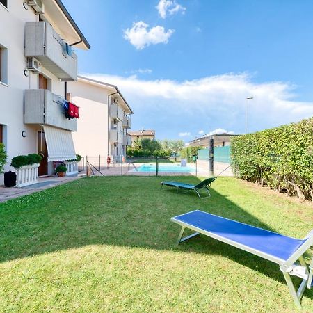 Wolf House - Sirmione Holiday Exteriör bild